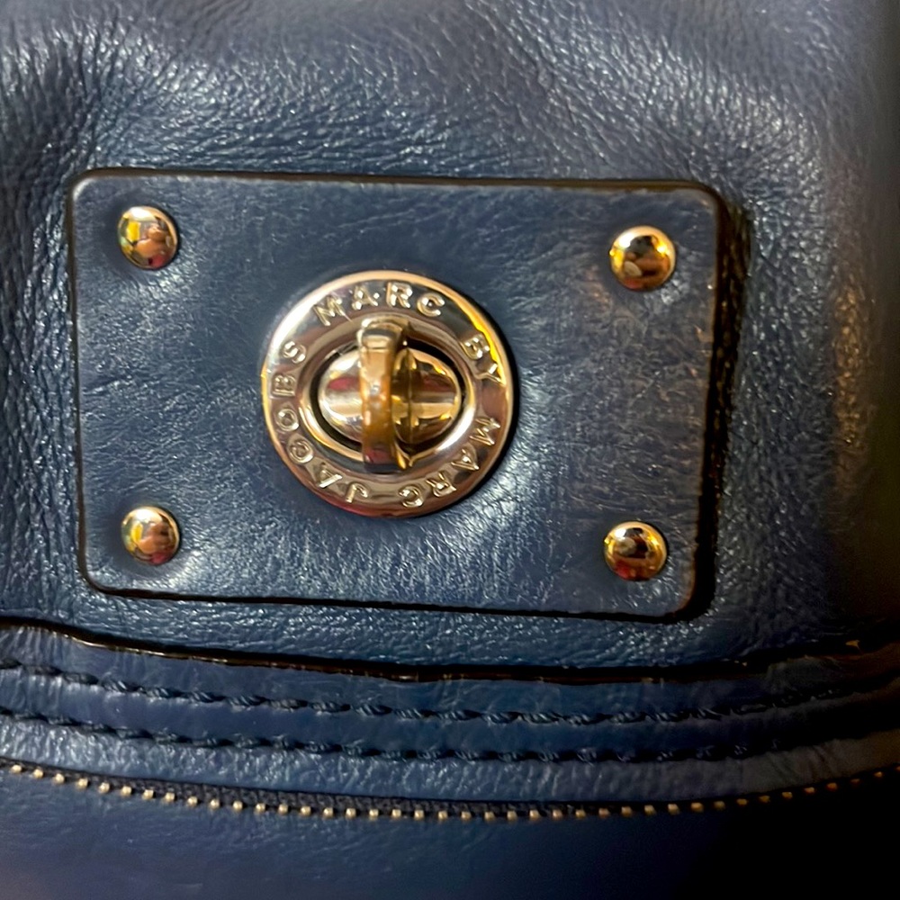 Marc by Marc Jacobs Totally Turnlock Natasha